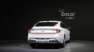 HYUNDAI SONATA DN8 2019