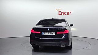 BMW 5-SERIES G30 2021