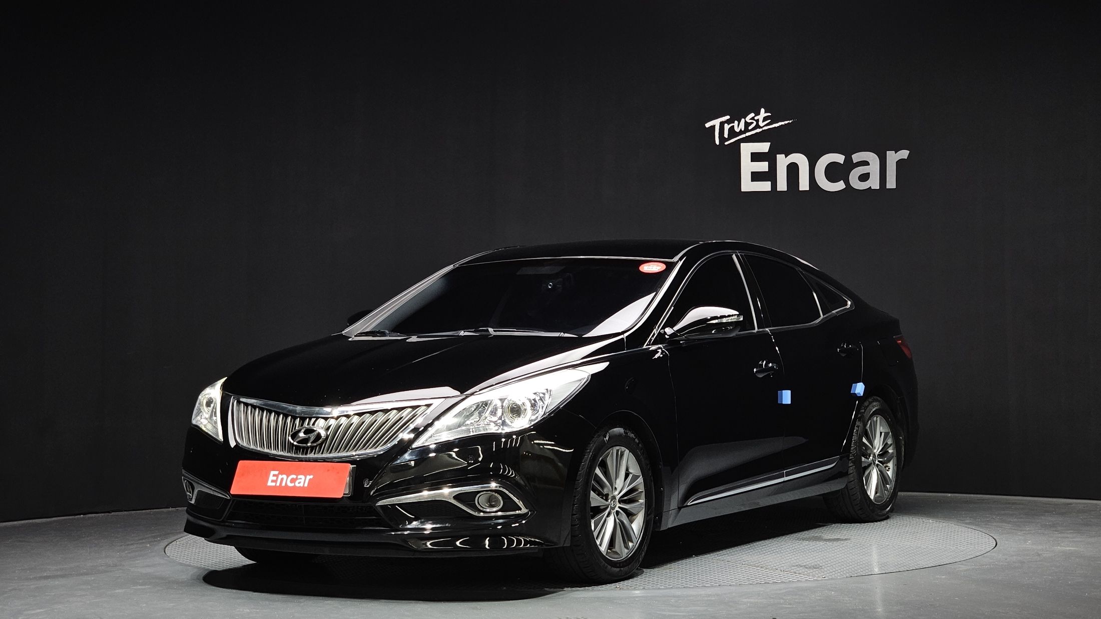 HYUNDAI GRANDEUR HG 2015