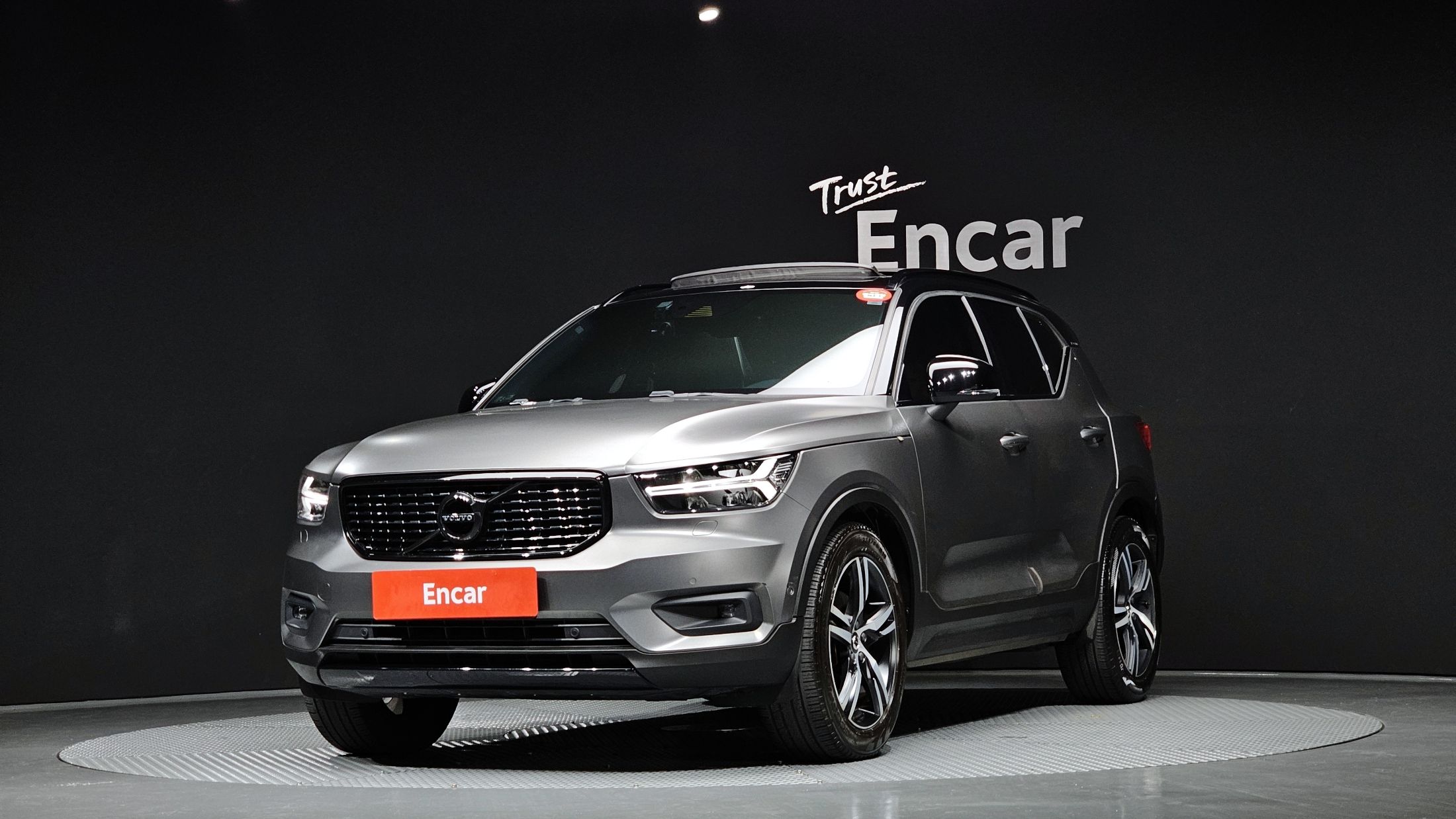 VOLVO XC40 2019