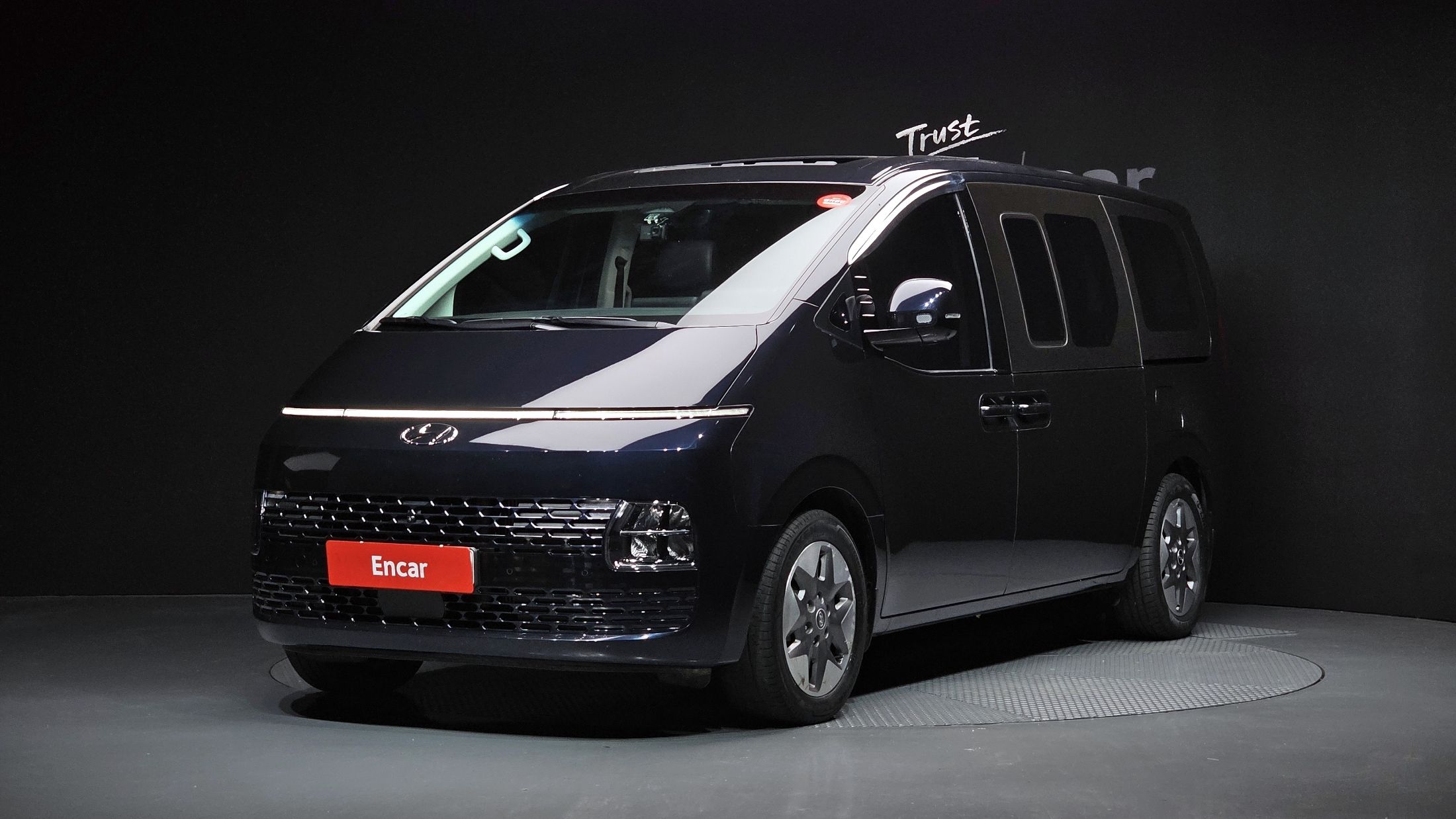HYUNDAI STARIA 2023