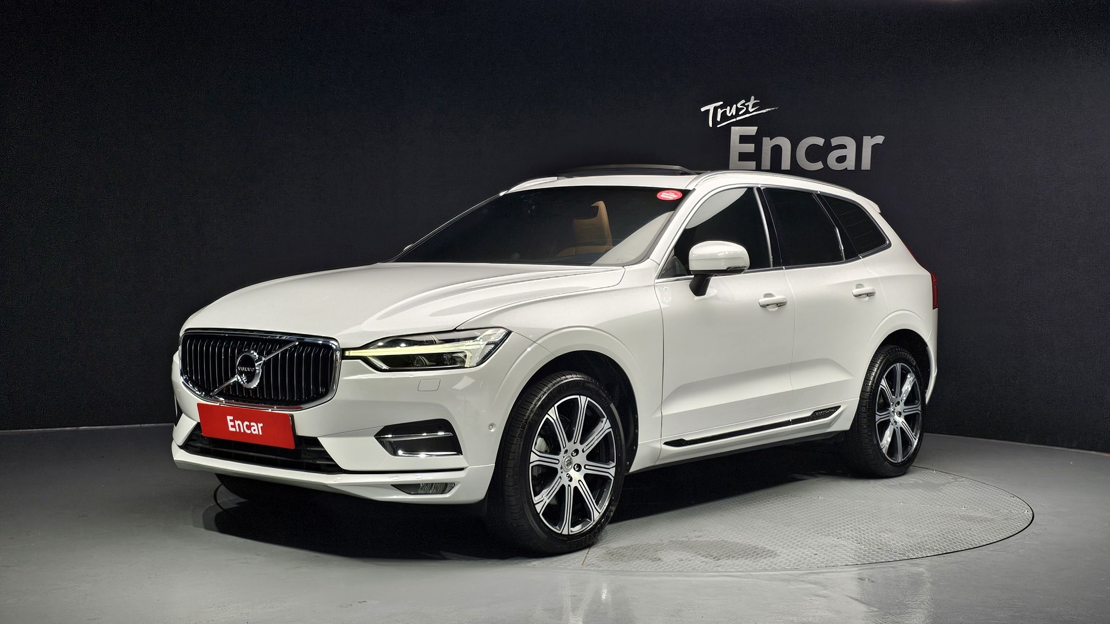 VOLVO XC60 2018