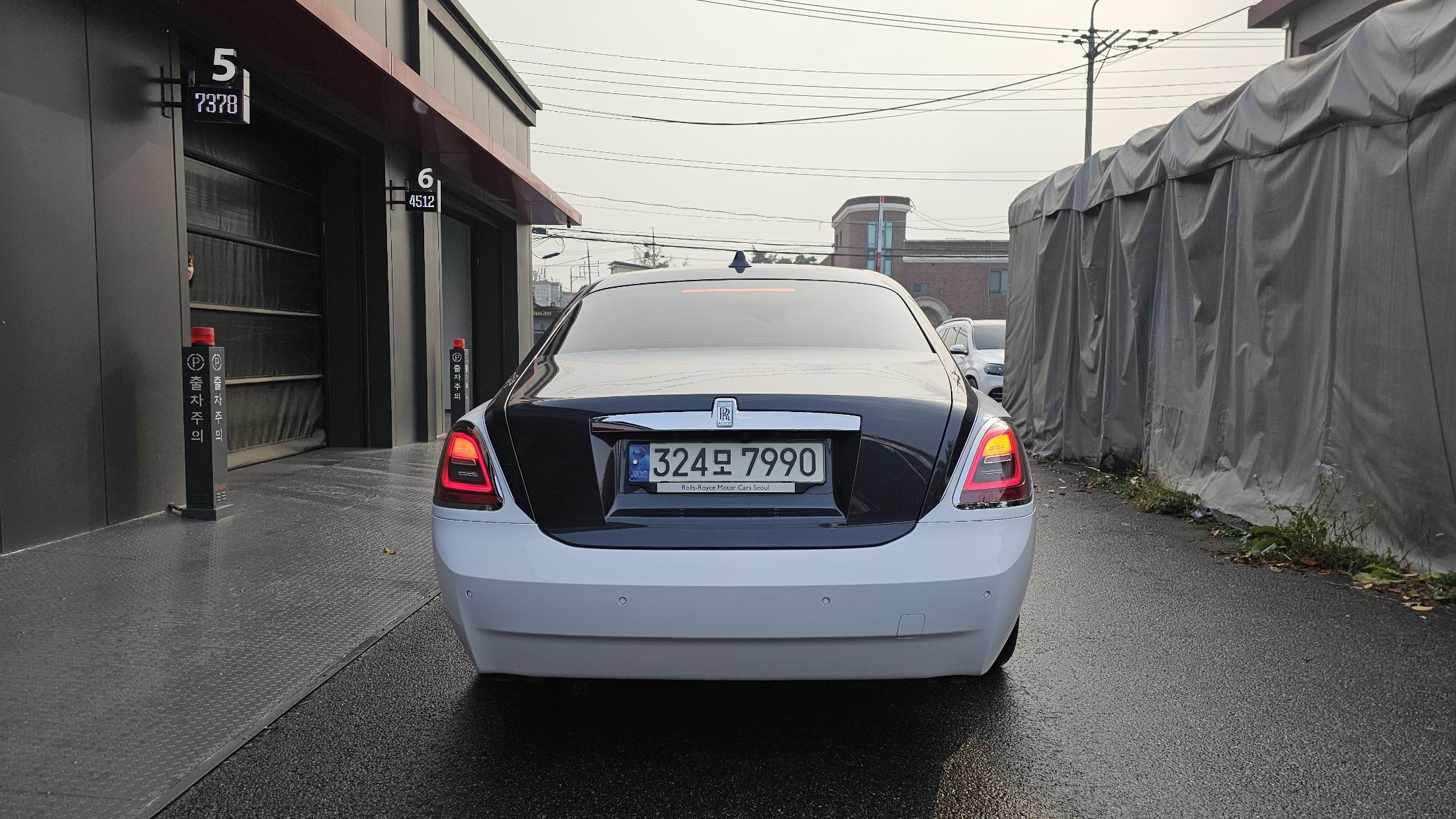 ROLLS ROYCE GHOST 2021