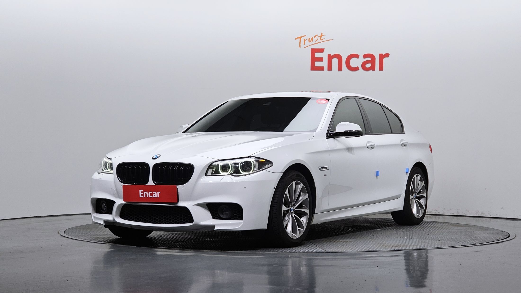 BMW 5-SERIES F10 2016