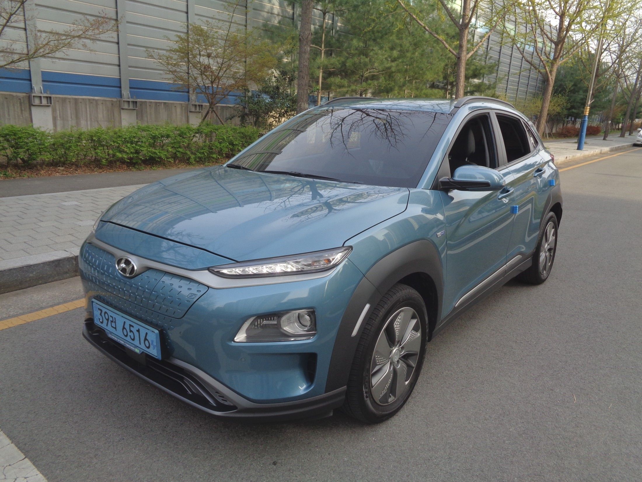 HYUNDAI KONA ELECTRIC