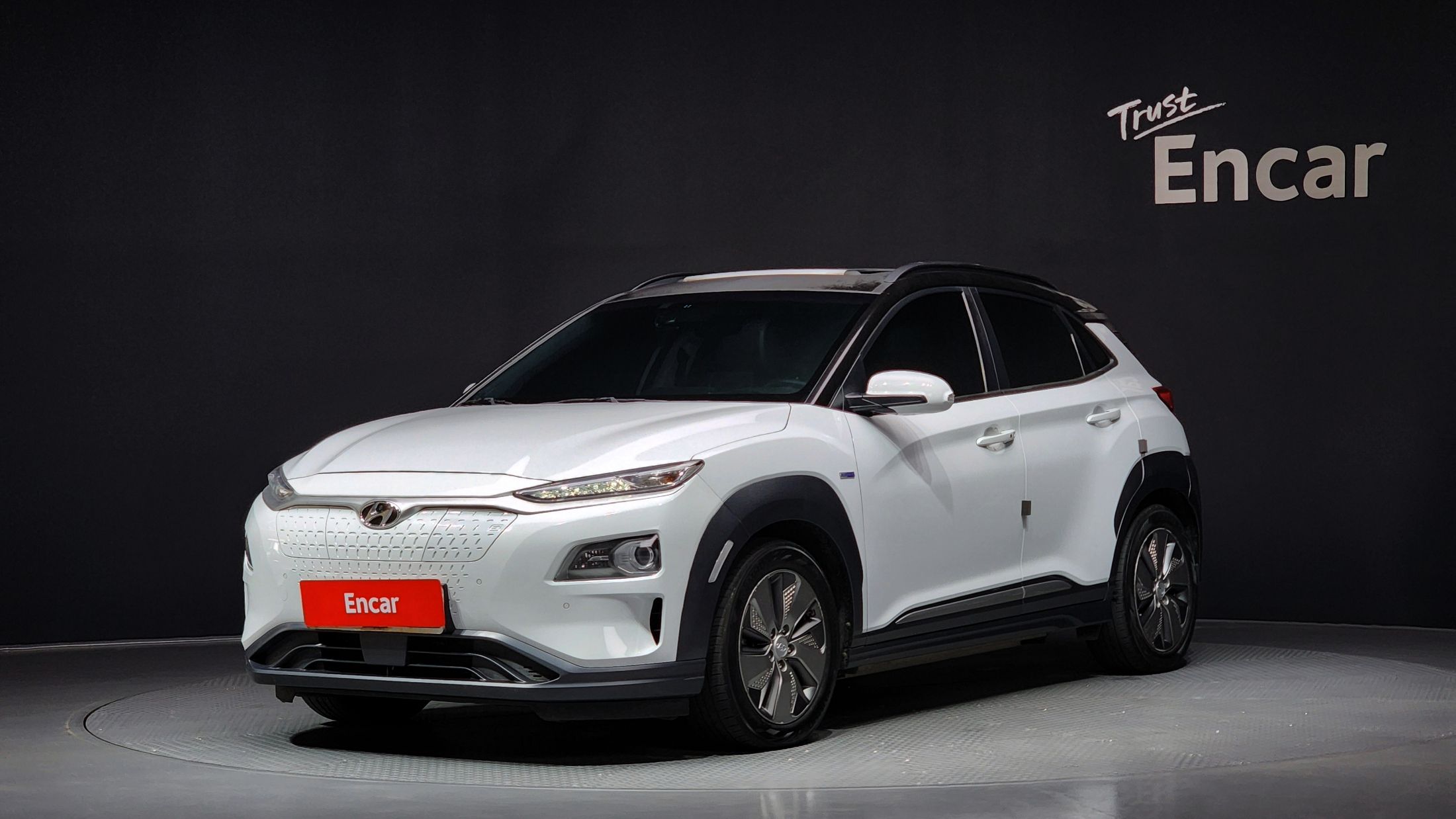 HYUNDAI KONA ELECTRIC