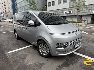 HYUNDAI STARIA 2023