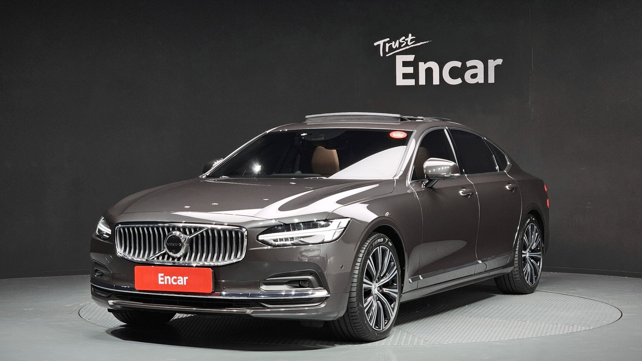 VOLVO S90