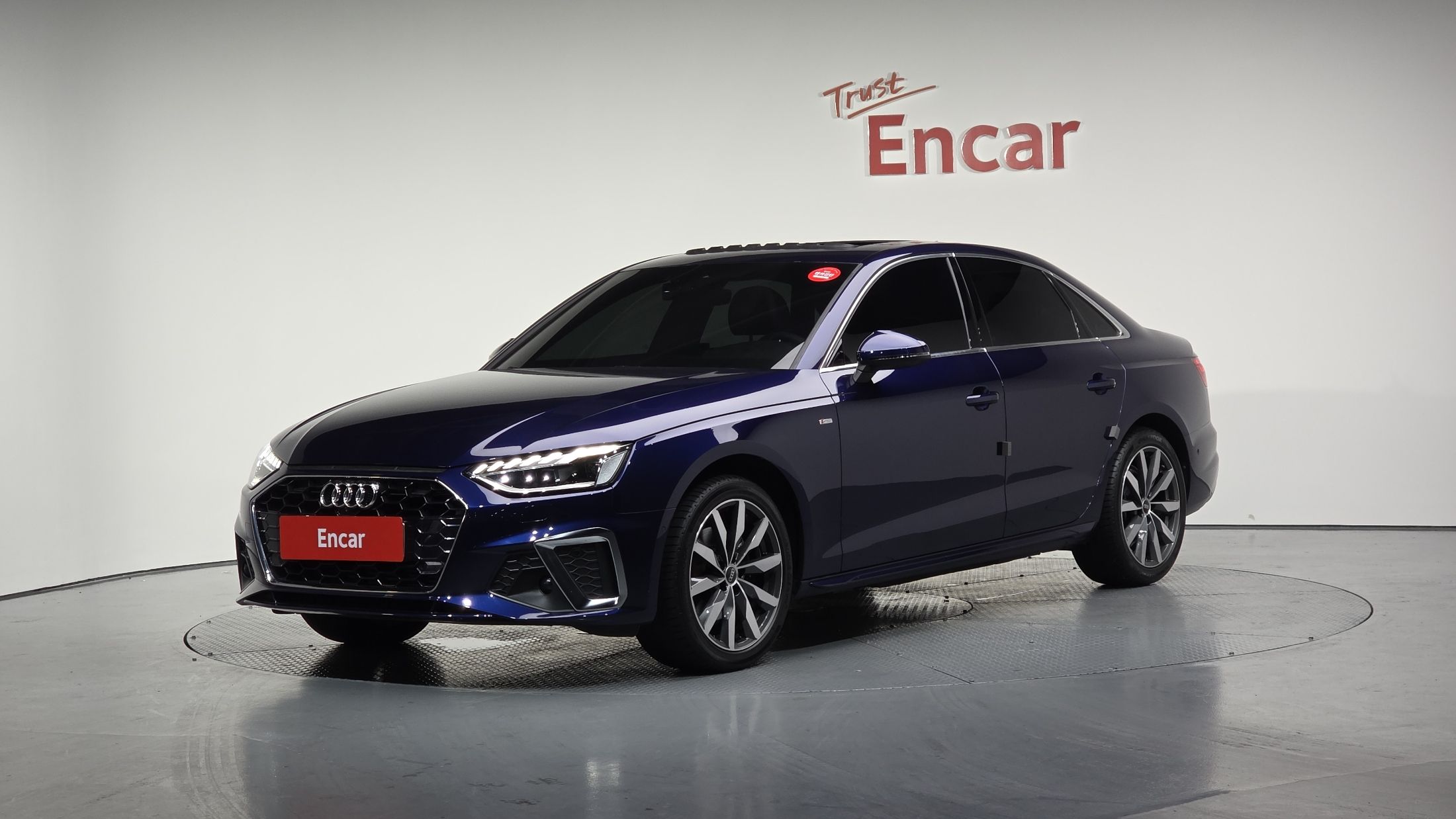 AUDI A4 B9 2023