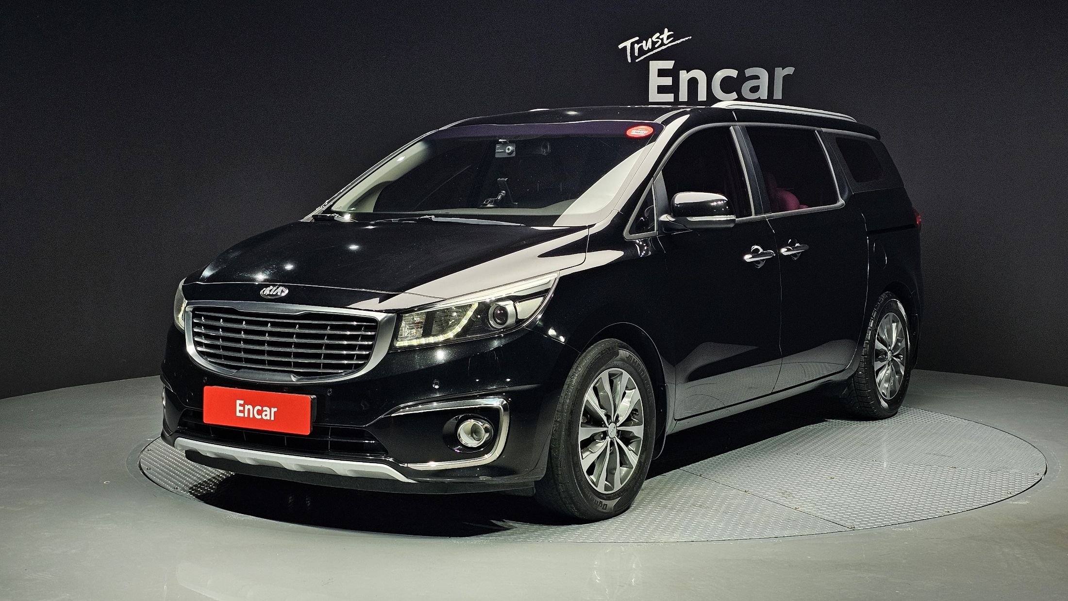 KIA CARNIVAL 2017