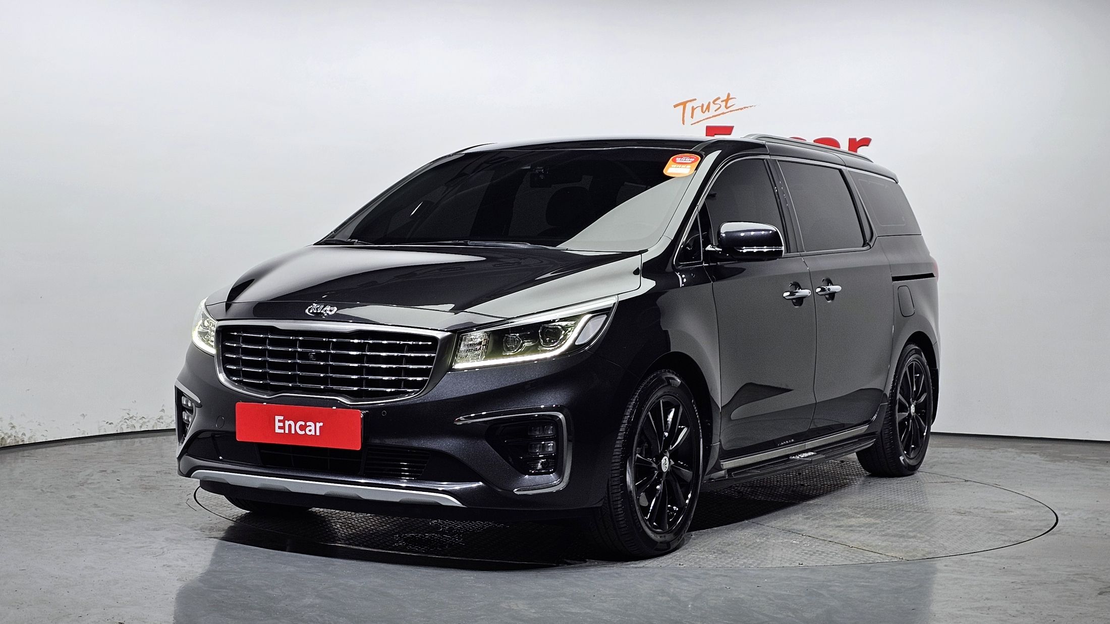 KIA CARNIVAL 2018