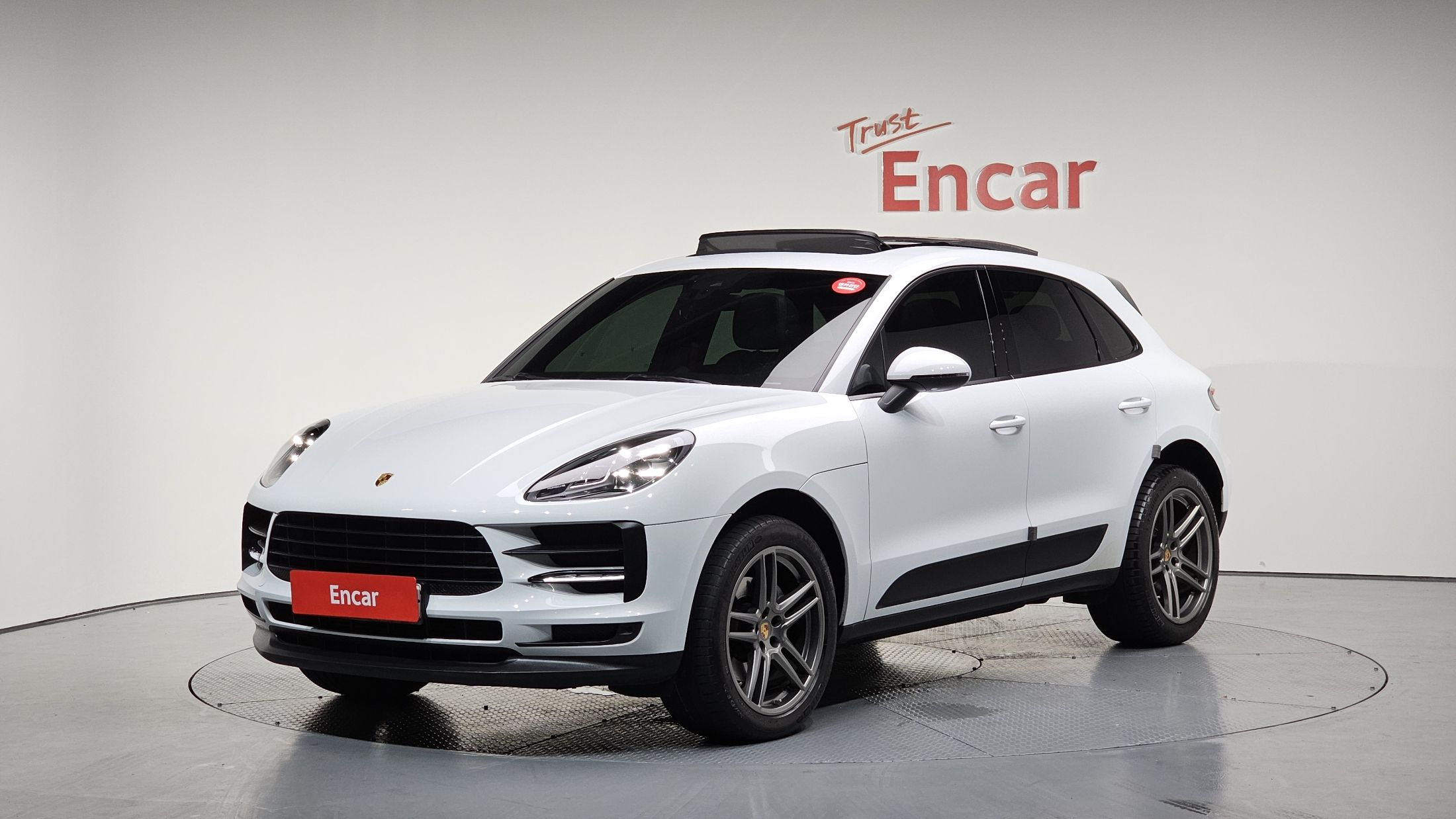 PORSCHE MACAN 2019