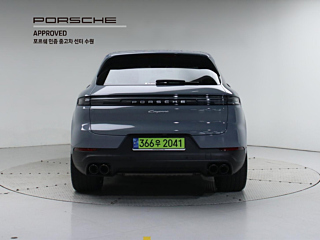 PORSCHE CAYENNE PO536 2024