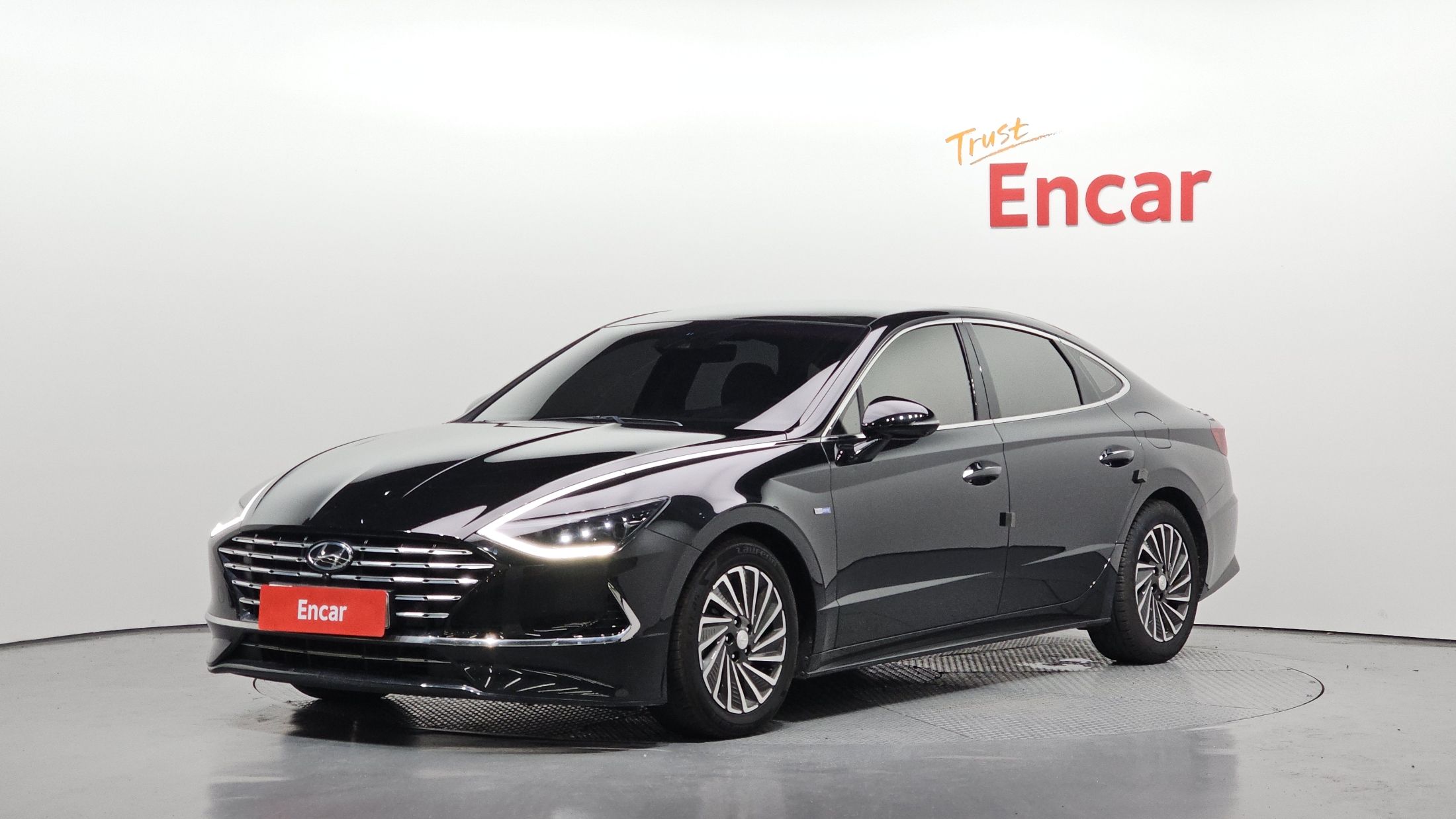 HYUNDAI SONATA HYBRID DN8