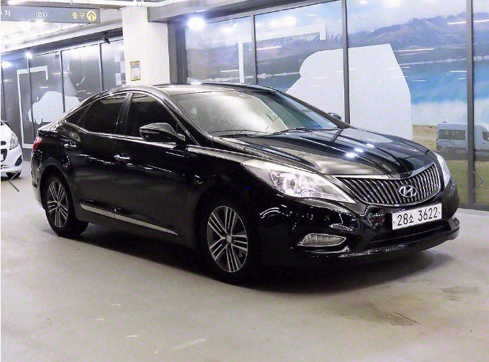 HYUNDAI GRANDEUR HG 2013