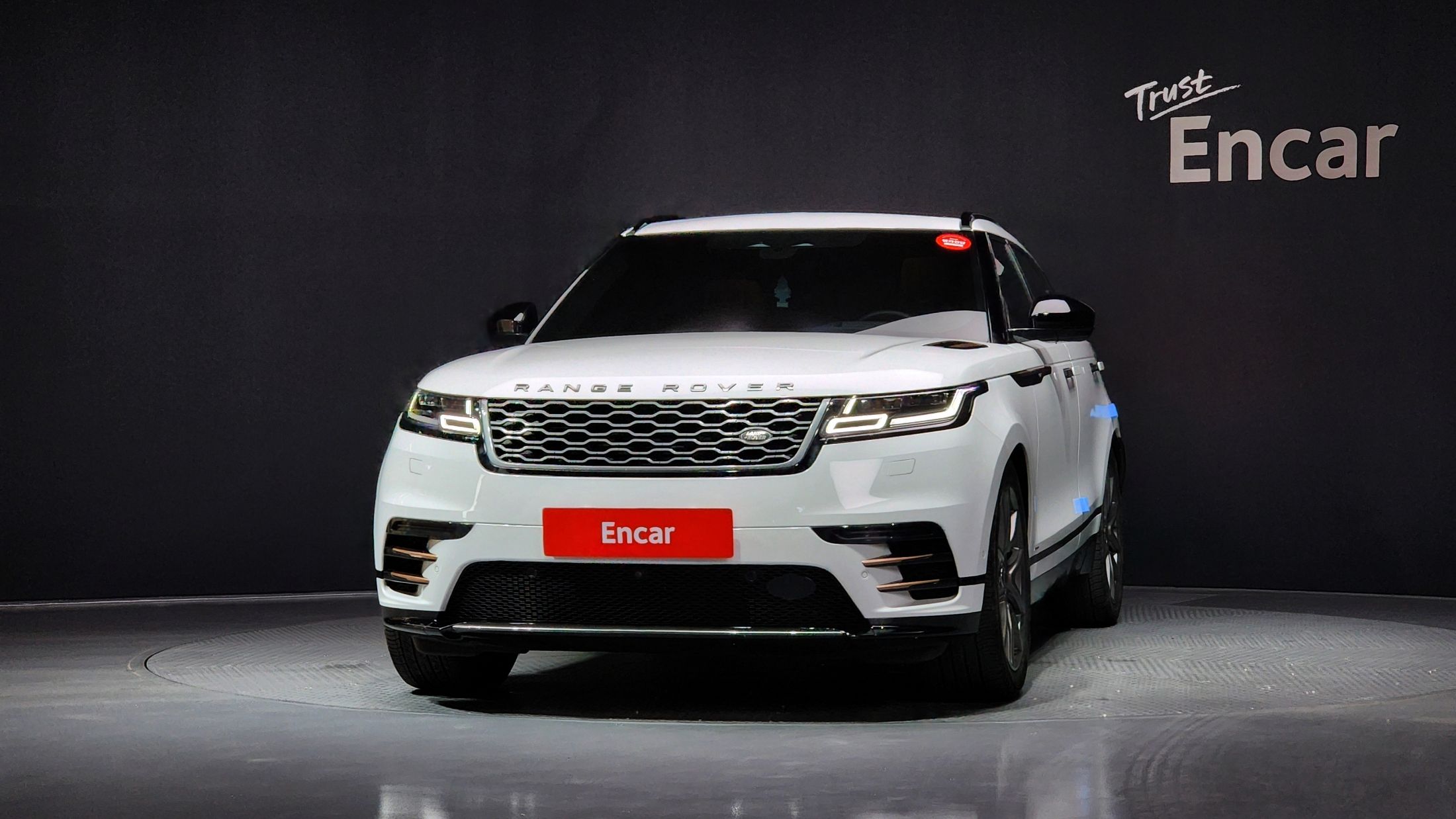 LAND ROVER RANGE ROVER VELAR 2021