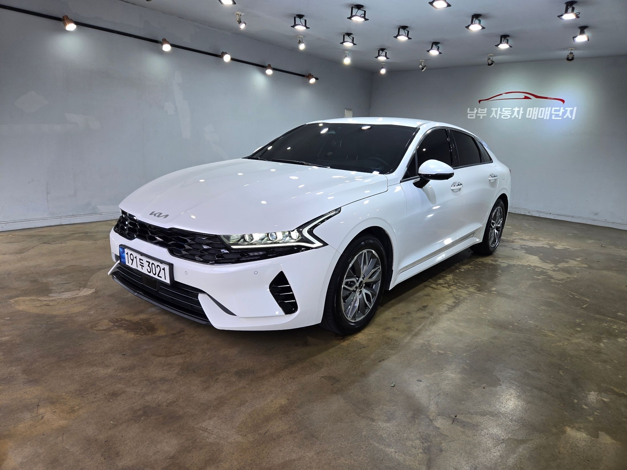 KIA K5 HYBRID 2023