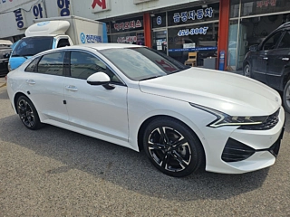 KIA K5  3 GENERATION 1.6 Turbo 2023