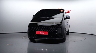 HYUNDAI STARIA 2025