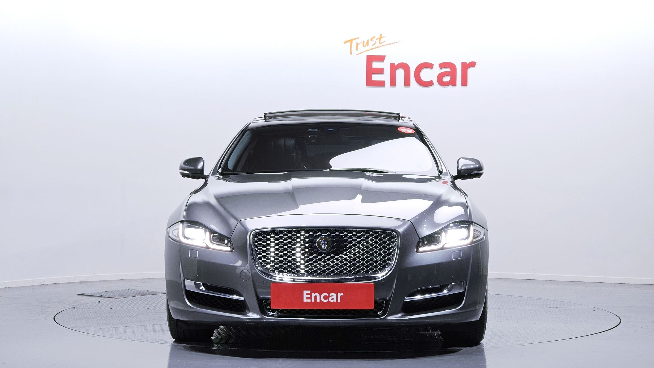 JAGUAR XJ 2017