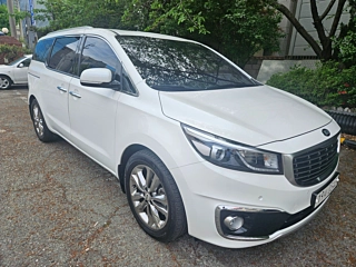 KIA CARNIVAL 2016