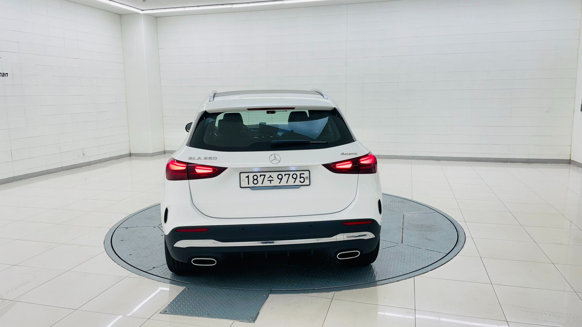 MERCEDES BENZ GLA-CLASS H247 2024