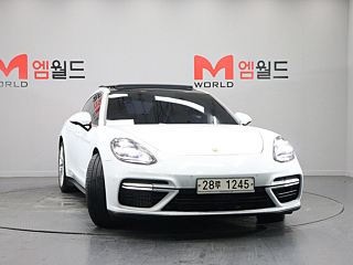 PORSCHE PANAMERA 971 2017