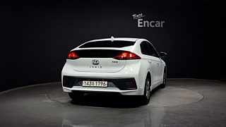 HYUNDAI IONIQ HYBRID 2019