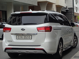 KIA CARNIVAL  2016