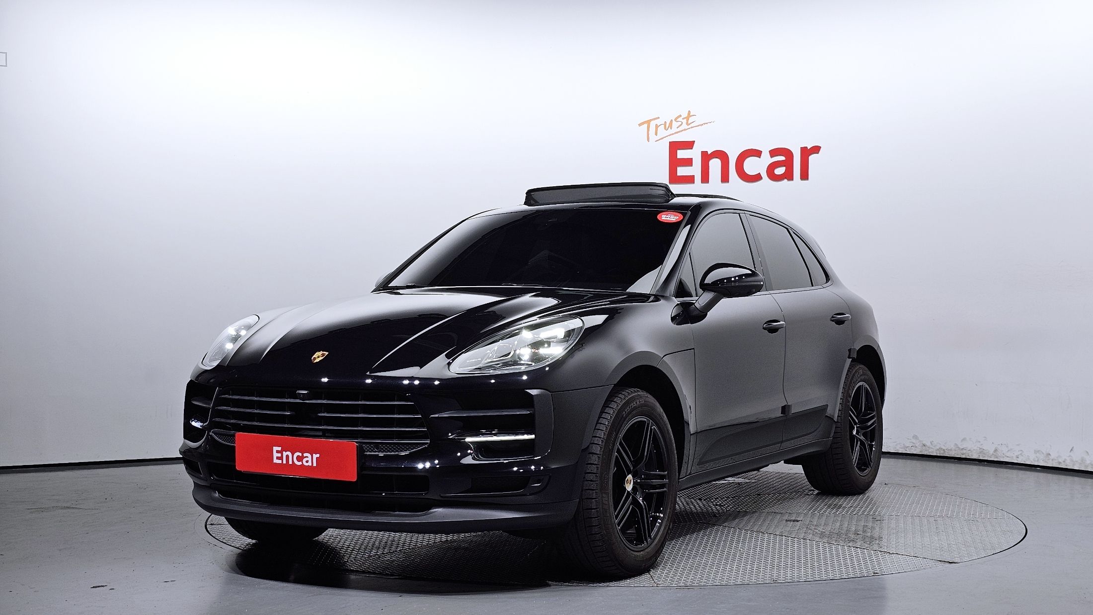 PORSCHE MACAN 2019