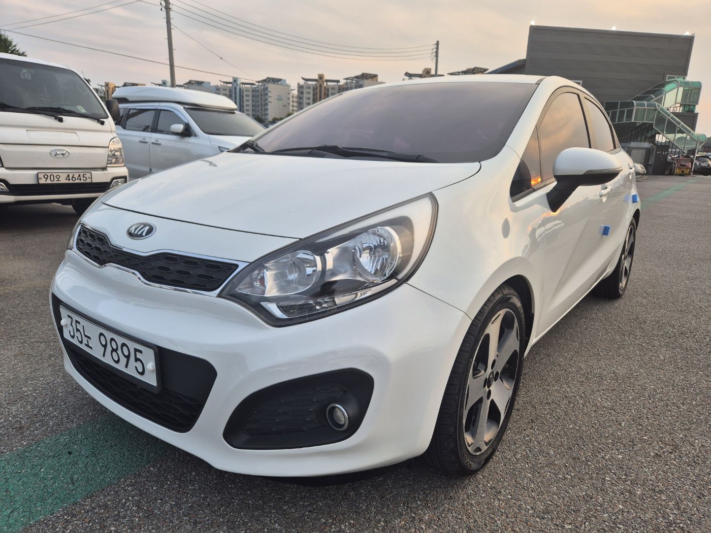 KIA PRIDE