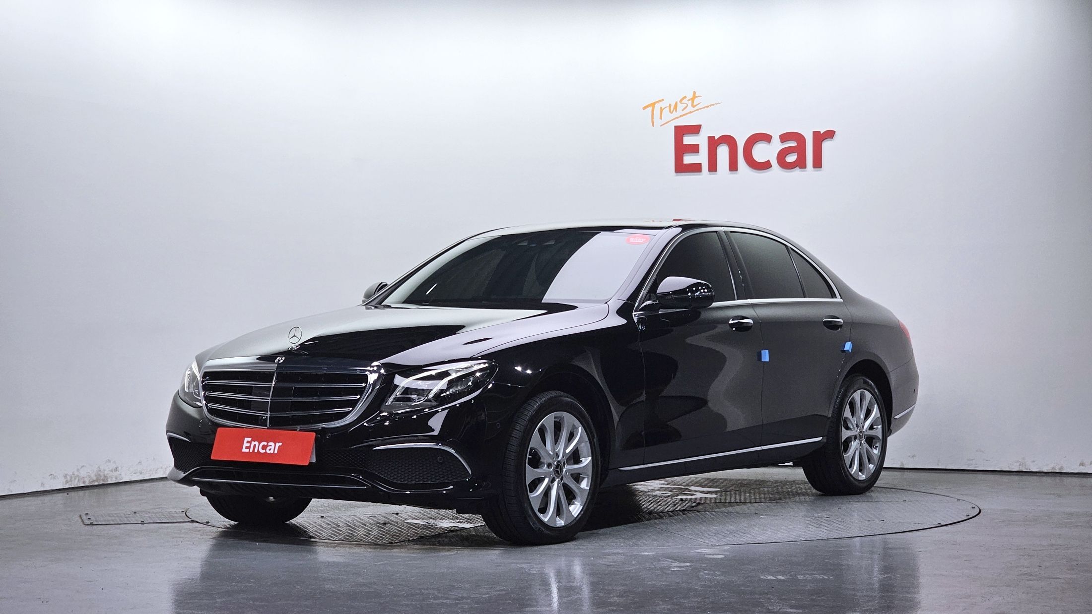 MERCEDES BENZ E-CLASS W213