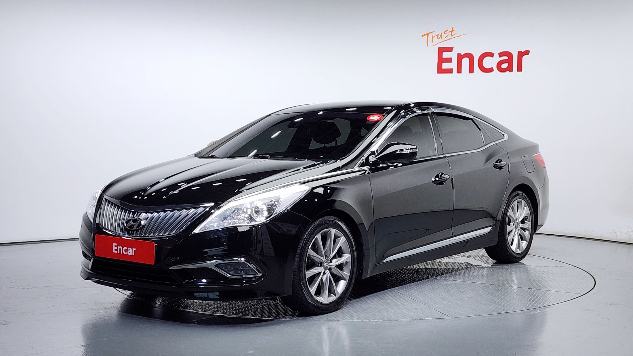 HYUNDAI GRANDEUR HG 2015