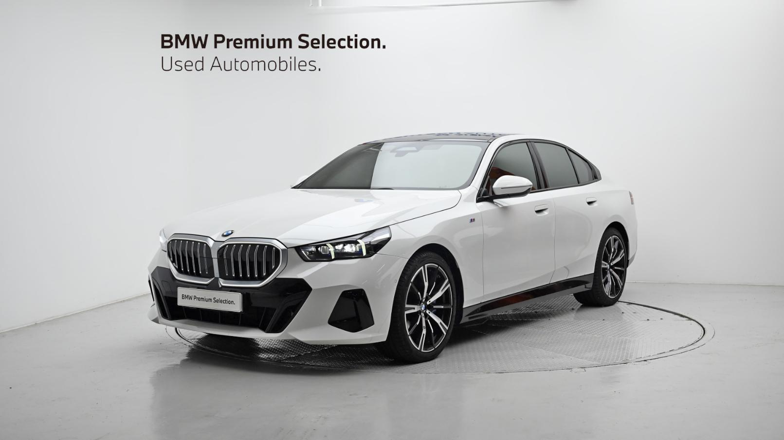 BMW 5-SERIES G60 2024