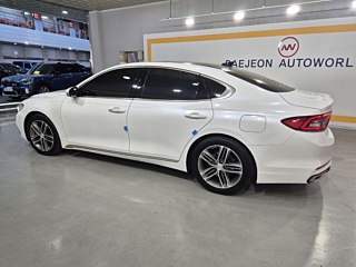HYUNDAI GRANDEUR IG 2017