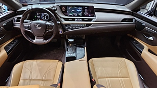 LEXUS ES300H 2019