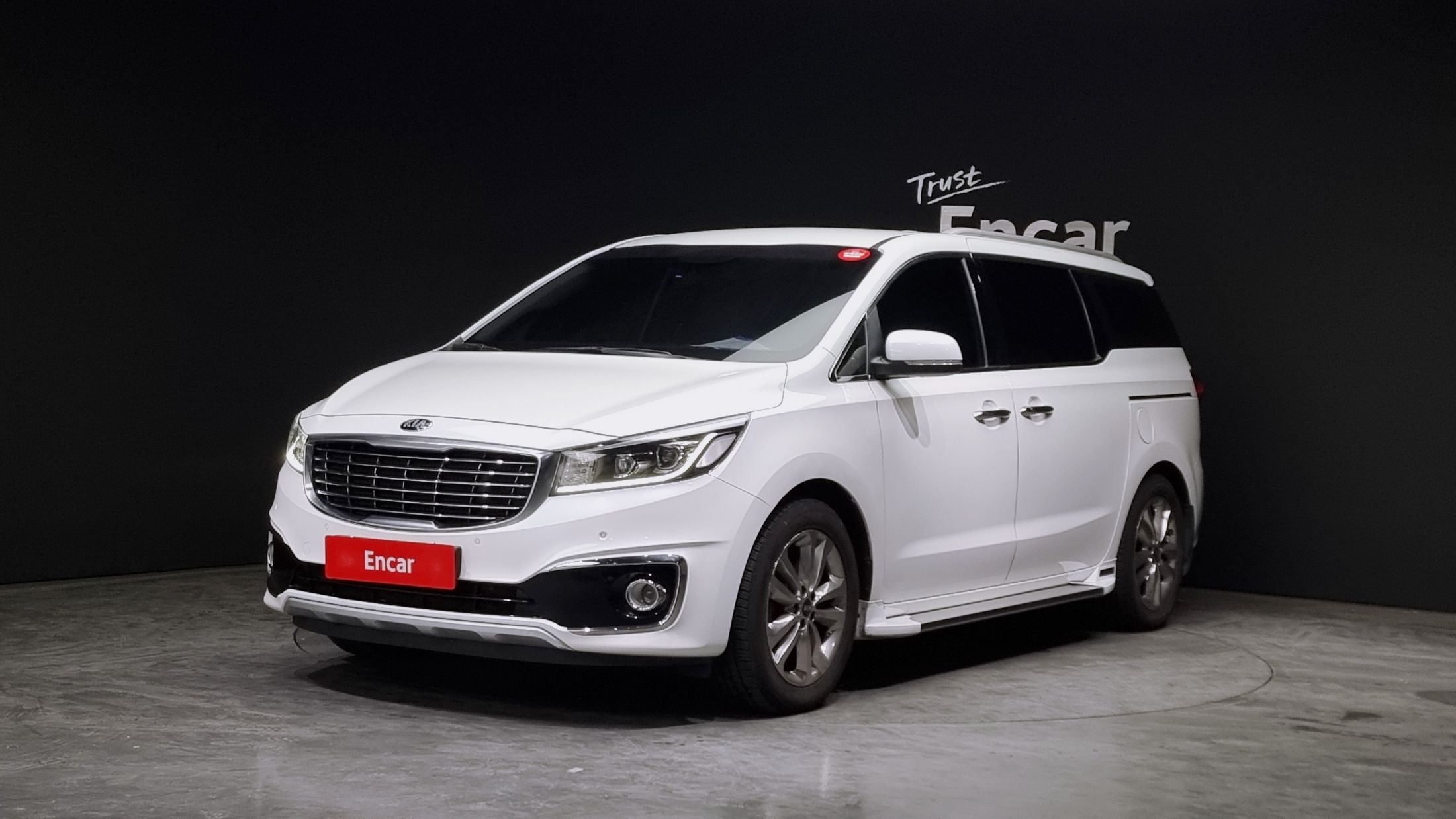 KIA CARNIVAL 2014