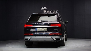 AUDI Q7 4M 2021