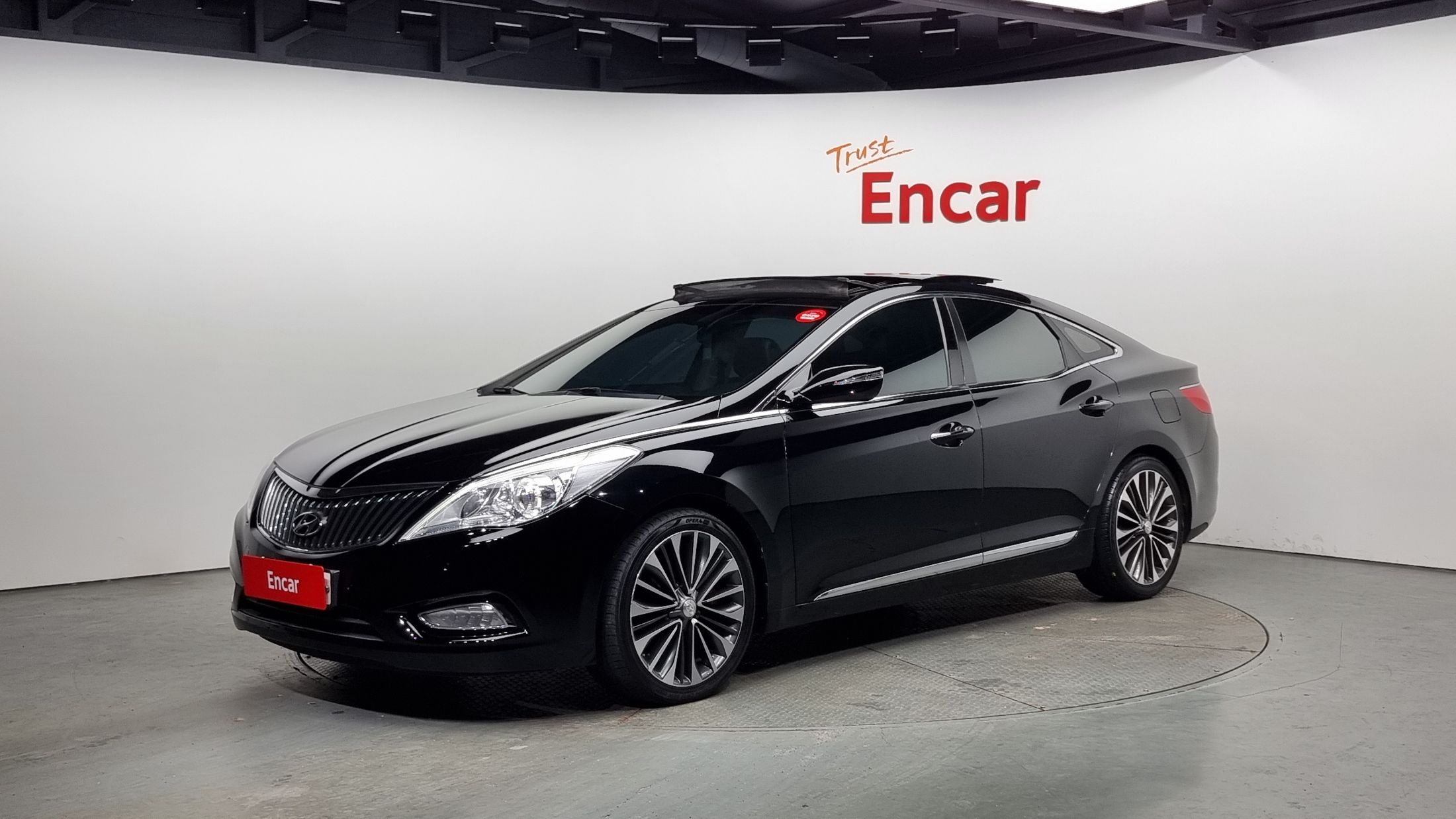 HYUNDAI GRANDEUR HG 2012