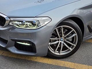 BMW 5-SERIES G30 2017