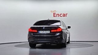 BMW 5-SERIES G30 2017