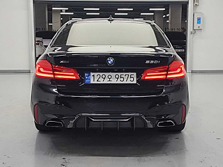 BMW 5-SERIES G30 2017