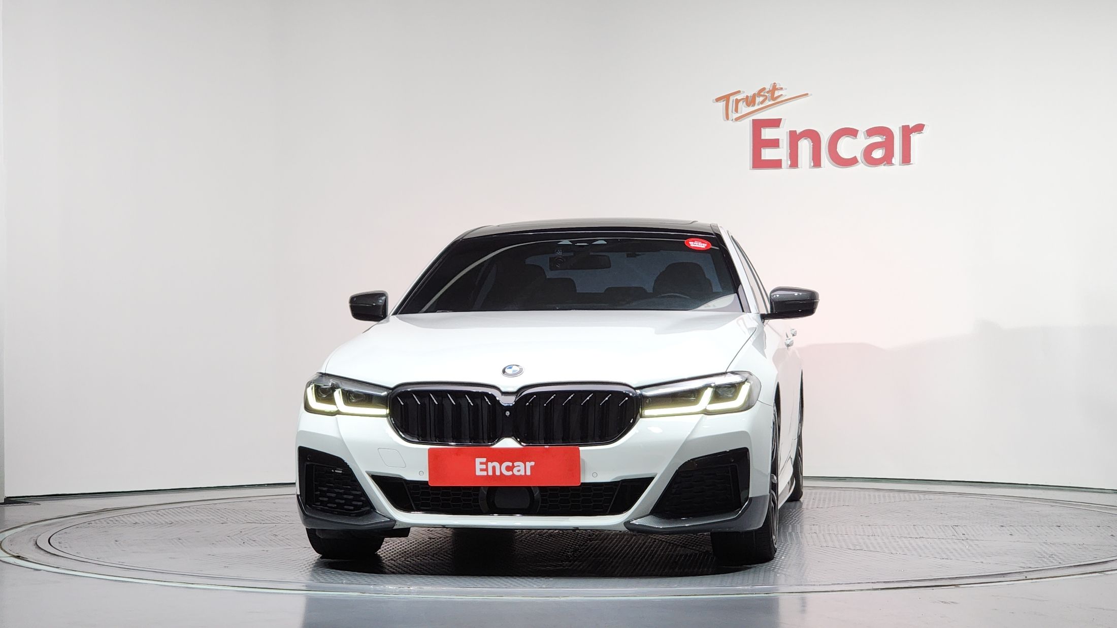 BMW 5-SERIES G30 2017