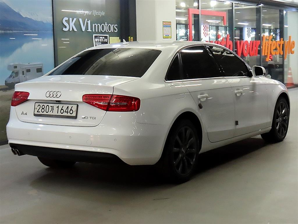 AUDI A4 2015