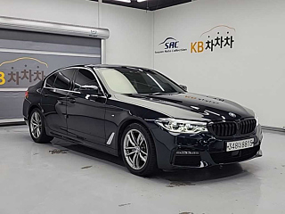 BMW 5-SERIES G30 2019