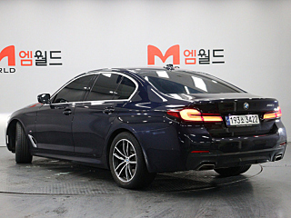 BMW 5-SERIES G30 2023