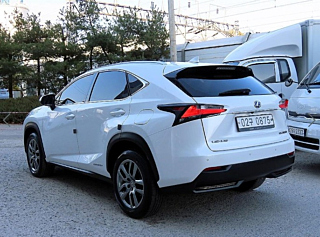 LEXUS NX300H 2016