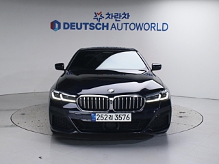 BMW 5-SERIES G30 2021