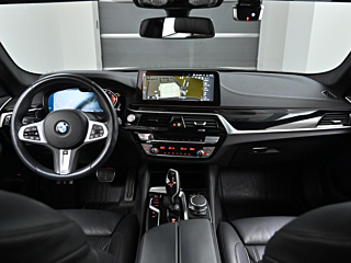 BMW 5-SERIES G30 2021
