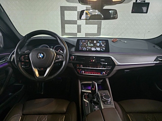 BMW 5-SERIES G30 2017